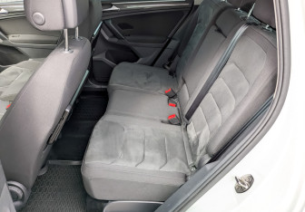 Подержанный автомобиль Volkswagen Tiguan 2017 года (12 фото)