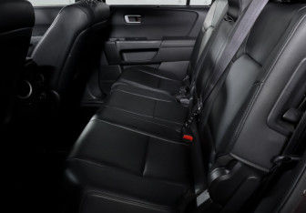 Подержанный автомобиль Honda Pilot 2013 года (10 фото)