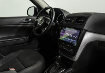 Подержанный автомобиль Skoda Yeti 2013 года (9 фото)