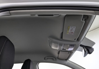 Подержанный автомобиль Skoda Karoq 2021 года (23 фото)