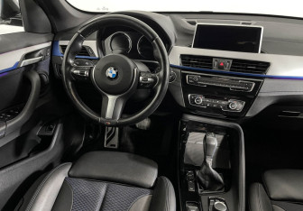 Подержанный автомобиль BMW X1 2021 года (15 фото)