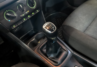 Подержанный автомобиль Skoda Rapid Liftback 2019 года (23 фото)