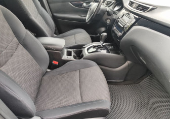 Подержанный автомобиль Nissan Qashqai 2014 года (9 фото)