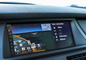 Подержанный автомобиль BMW X6 2010 года (24 фото)