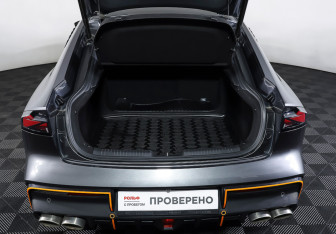 Подержанный автомобиль Changan UNI-V 2023 года (10 фото)