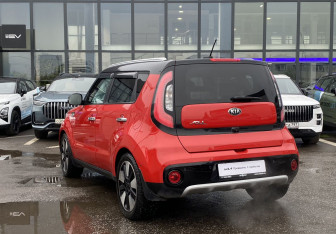 Подержанный автомобиль Kia Soul 2018 года (8 фото)