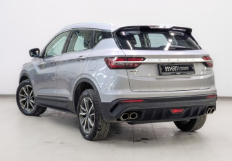 Подержанный автомобиль Geely Coolray 2023 года (7 фото)