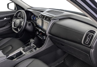 Подержанный автомобиль Hyundai Creta 2021 года (13 фото)