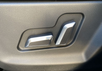 Подержанный автомобиль SWM G05 Pro 2025 года (18 фото)