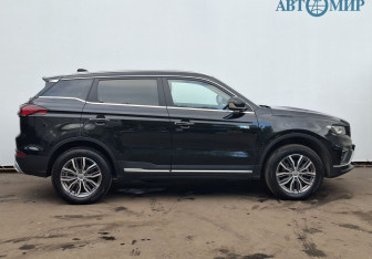 Подержанный автомобиль Geely Atlas Pro 2022 года (4 фото)