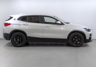 Подержанный автомобиль BMW X2 2018 года (4 фото)