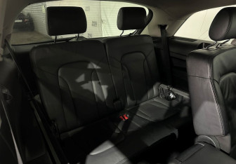 Подержанный автомобиль Audi Q7 2007 года (12 фото)