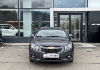 Подержанный автомобиль Chevrolet Cruze Sedan 2012 года (2 фото)