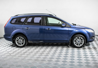 Подержанный автомобиль Ford Focus Wagon 2008 года (4 фото)
