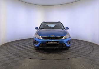 Подержанный автомобиль Kia Rio Hatchback 2019 года (2 фото)
