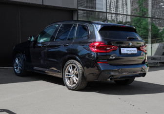 Подержанный автомобиль BMW X3 2019 года (6 фото)