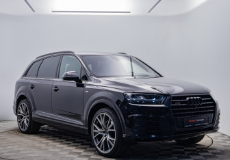Подержанный автомобиль Audi Q7 2019 года (7 фото)