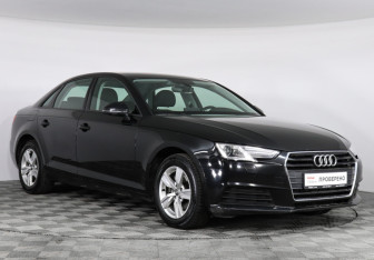 Подержанный автомобиль Audi A4 Sedan 2018 года (3 фото)
