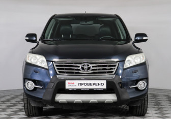 Подержанный автомобиль Toyota RAV4 2010 года (2 фото)