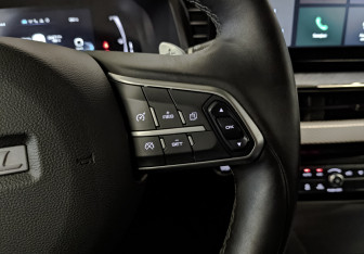 Подержанный автомобиль Haval F7 2023 года (28 фото)