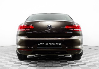 Подержанный автомобиль Volkswagen Passat Sedan 2016 года (4 фото)