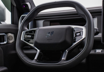 Подержанный автомобиль Jetour T2 2023 года (15 фото)