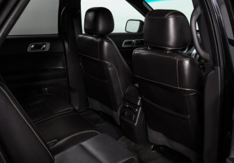 Подержанный автомобиль Ford Explorer 2014 года (26 фото)