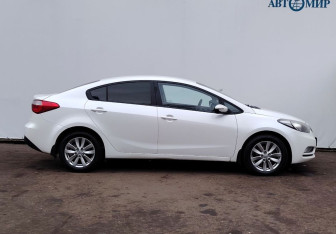 Подержанный автомобиль Kia Cerato Sedan 2014 года (4 фото)