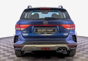 Подержанный автомобиль Kia Rio Hatchback 2021 года (6 фото)