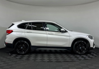Подержанный автомобиль BMW X1 2019 года (6 фото)