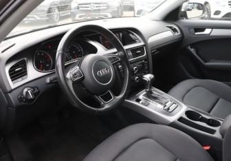Подержанный автомобиль Audi A4 Sedan 2013 года (13 фото)