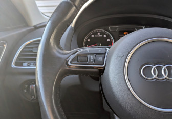 Подержанный автомобиль Audi Q3 2016 года (28 фото)