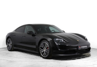 Подержанный автомобиль Porsche Taycan 2021 года (3 фото)