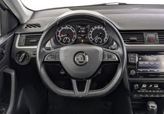 Подержанный автомобиль Skoda Rapid Liftback 2019 года (22 фото)