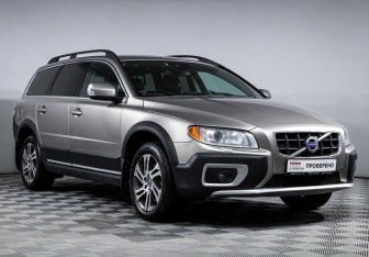 Подержанный автомобиль Volvo XC70 2012 года (3 фото)