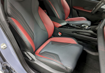 Подержанный автомобиль Geely Coolray 2024 года (21 фото)