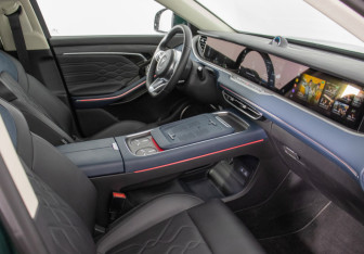 Подержанный автомобиль Voyah Free 2023 года (9 фото)