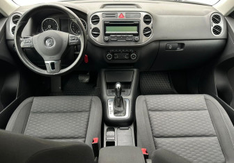 Подержанный автомобиль Volkswagen Tiguan 2011 года (11 фото)