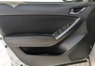 Подержанный автомобиль Mazda CX-5 2015 года (19 фото)