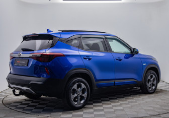 Подержанный автомобиль Kia Seltos 2021 года (5 фото)