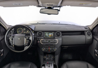 Подержанный автомобиль Land Rover Discovery 2016 года (14 фото)