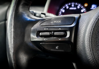 Подержанный автомобиль Kia Rio Hatchback 2021 года (24 фото)