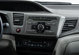 Подержанный автомобиль Honda Civic Sedan 2012 года (10 фото)