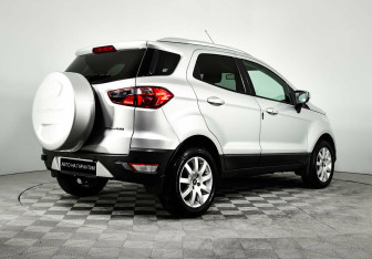 Подержанный автомобиль Ford EcoSport 2015 года (3 фото)