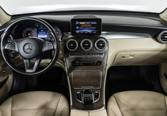 Подержанный автомобиль Mercedes-Benz GLC Coupe 2016 года (13 фото)