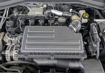 Подержанный автомобиль Москвич 6 2023 года (9 фото)