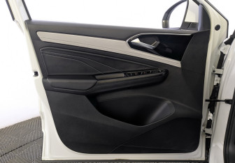 Подержанный автомобиль Jetta VS5 2023 года (19 фото)