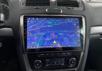 Подержанный автомобиль Skoda Octavia Liftback 2011 года (13 фото)