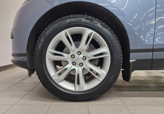 Подержанный автомобиль Land Rover Range Rover Velar 2020 года (12 фото)