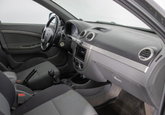 Подержанный автомобиль Chevrolet Lacetti Hatchback 2011 года (9 фото)